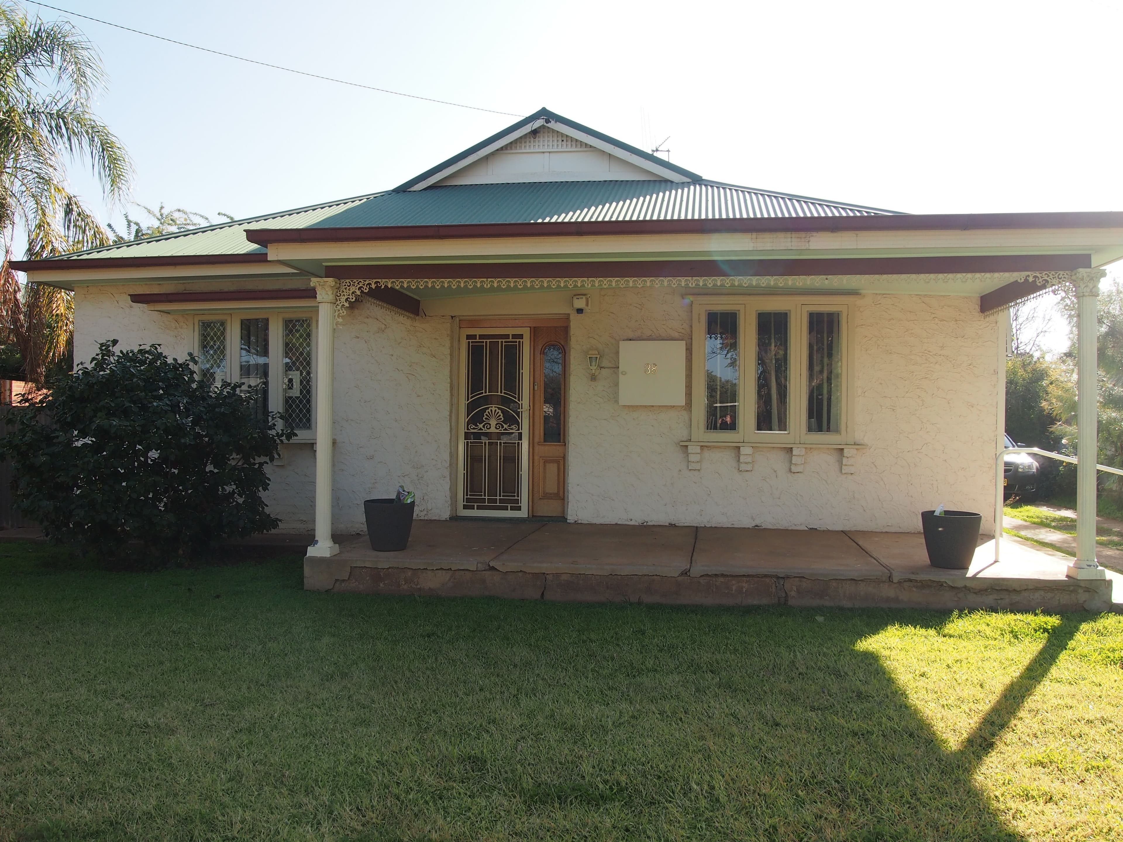 38 Close Street, Parkes - Image 1