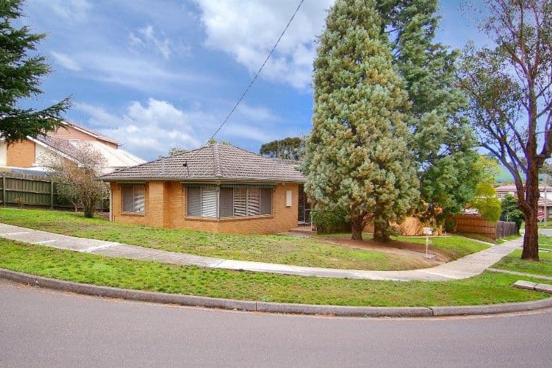 15 Moodie Street, GREENSBOROUGH VIC 3088, Greensborough - Image 1