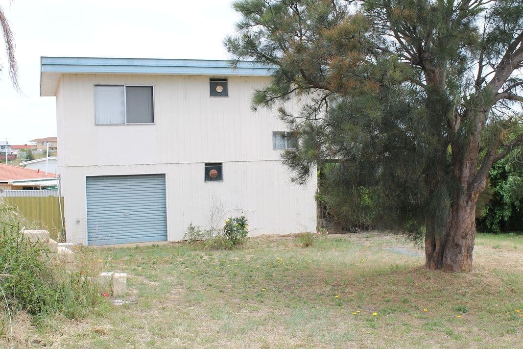 2 Lindley Road, HALLS HEAD WA 6210, Halls Head - Image 1