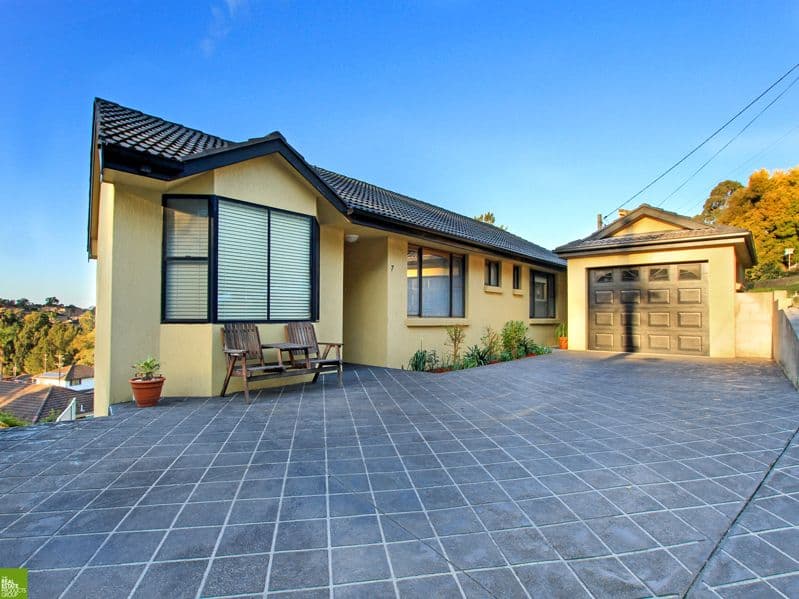 7 Ashley Avenue, FARMBOROUGH HEIGHTS NSW 2526, Farmborough Heights - Image 1