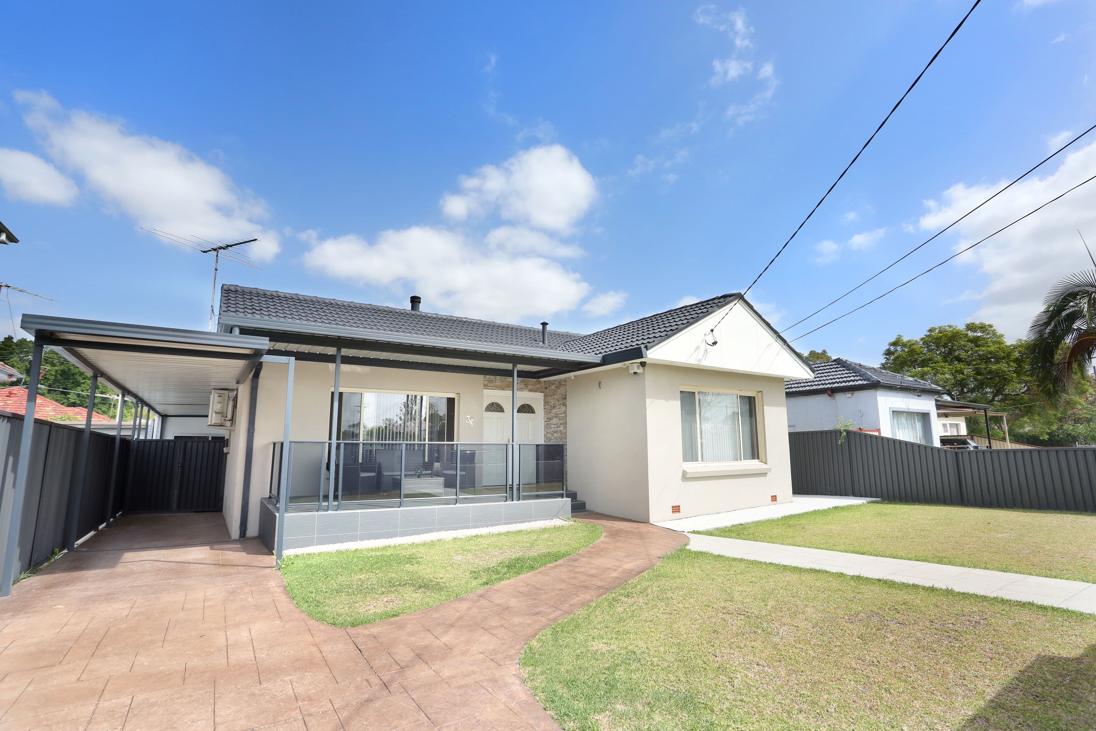 692 Pascoe Vale Road, Oak Park - Image 1