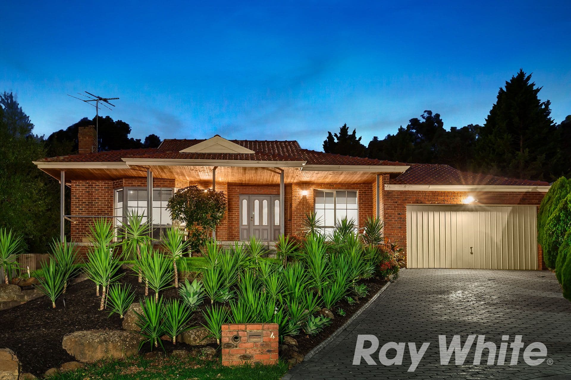 4 Angela Close, Eltham North VIC 3095, Eltham North - Image 1