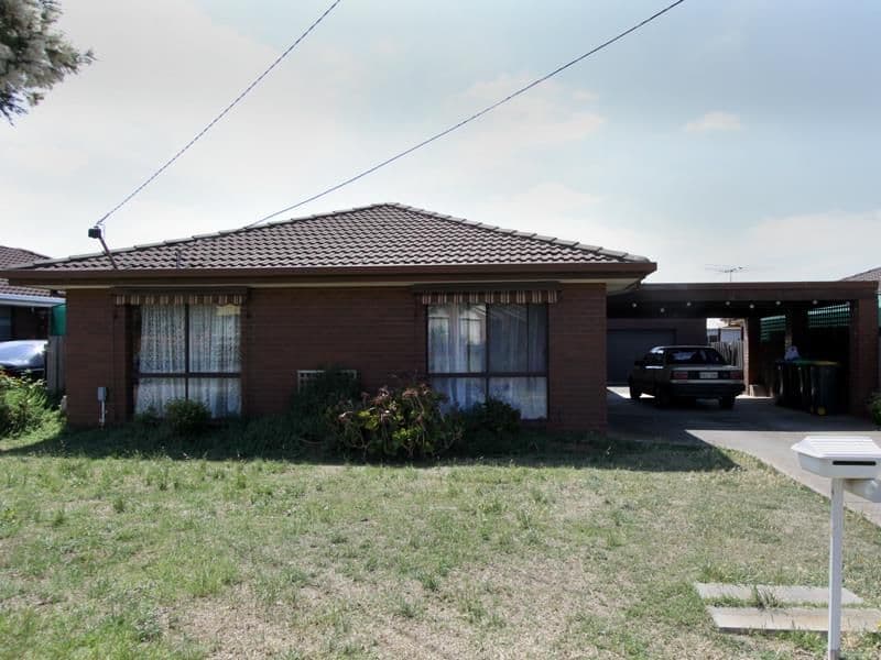 6/115 Campbell Street, Werribee - Image 1