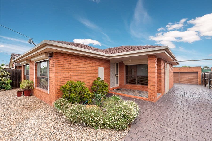 25 Alma Street, Craigieburn VIC 3064, Craigieburn - Image 1