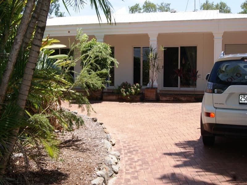 1 SPINNAWAY Close, PORT DOUGLAS QLD 4877, Port Douglas - Image 1