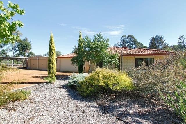 194 Archibald Street, MUCHEA WA 6501, Muchea - Image 1
