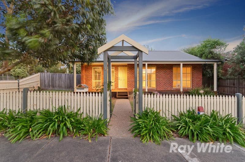 1 Karella Crescent, MORNINGTON VIC 3931, Mornington - Image 1