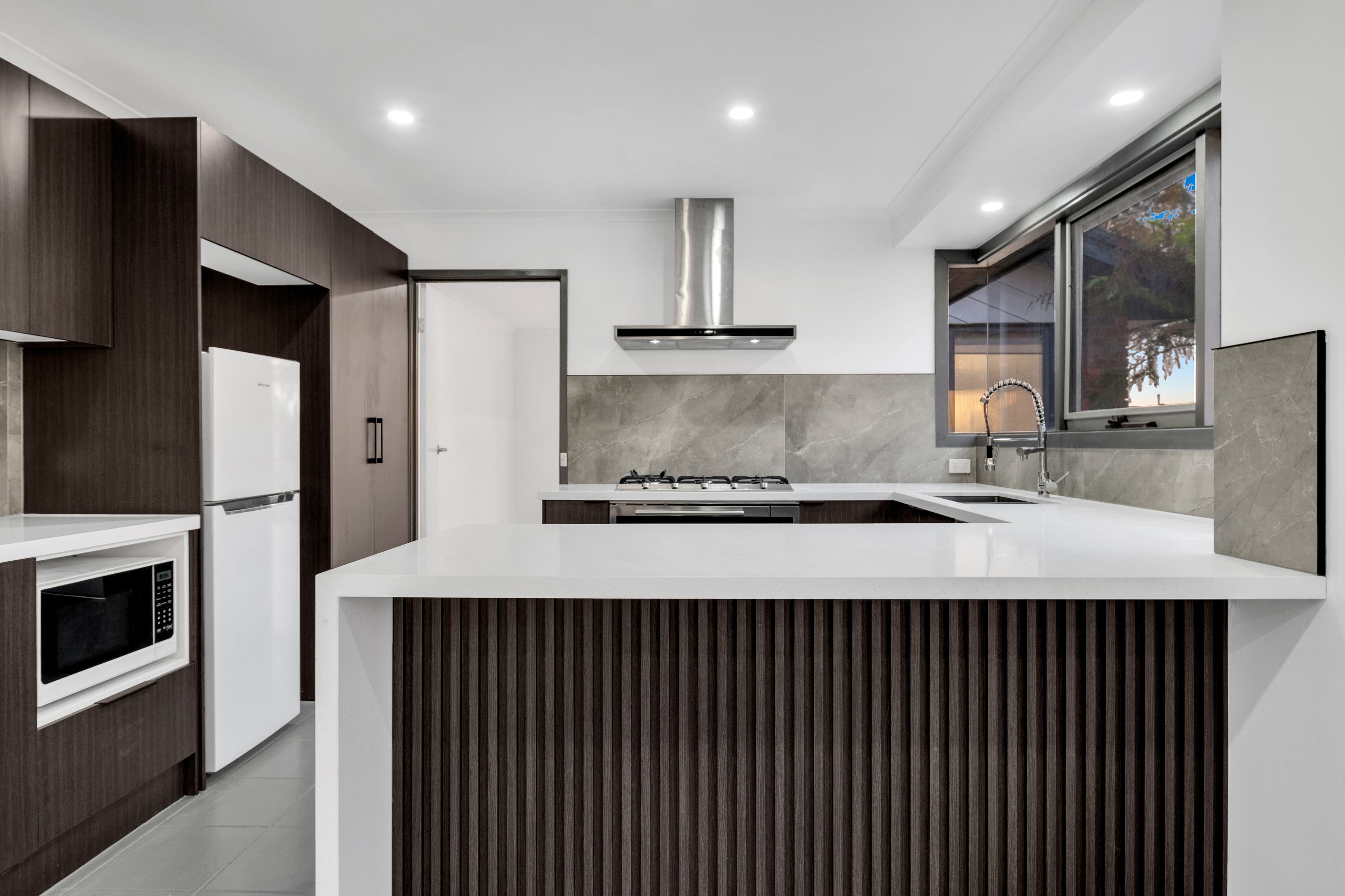 85 Lesdon Avenue, Cranbourne VIC 3977, Cranbourne - Image 1