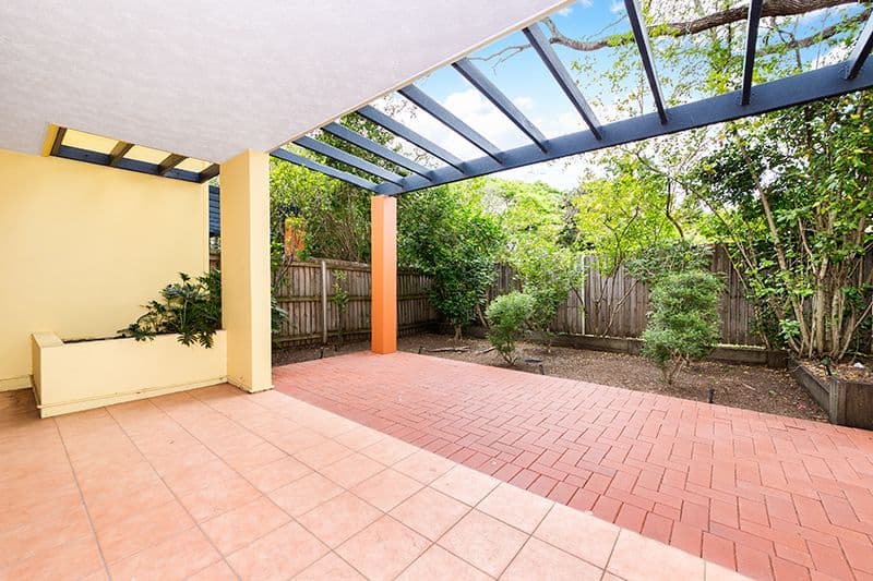 87 Victoria Terrace, GREENSLOPES QLD 4120, Greenslopes - Image 1