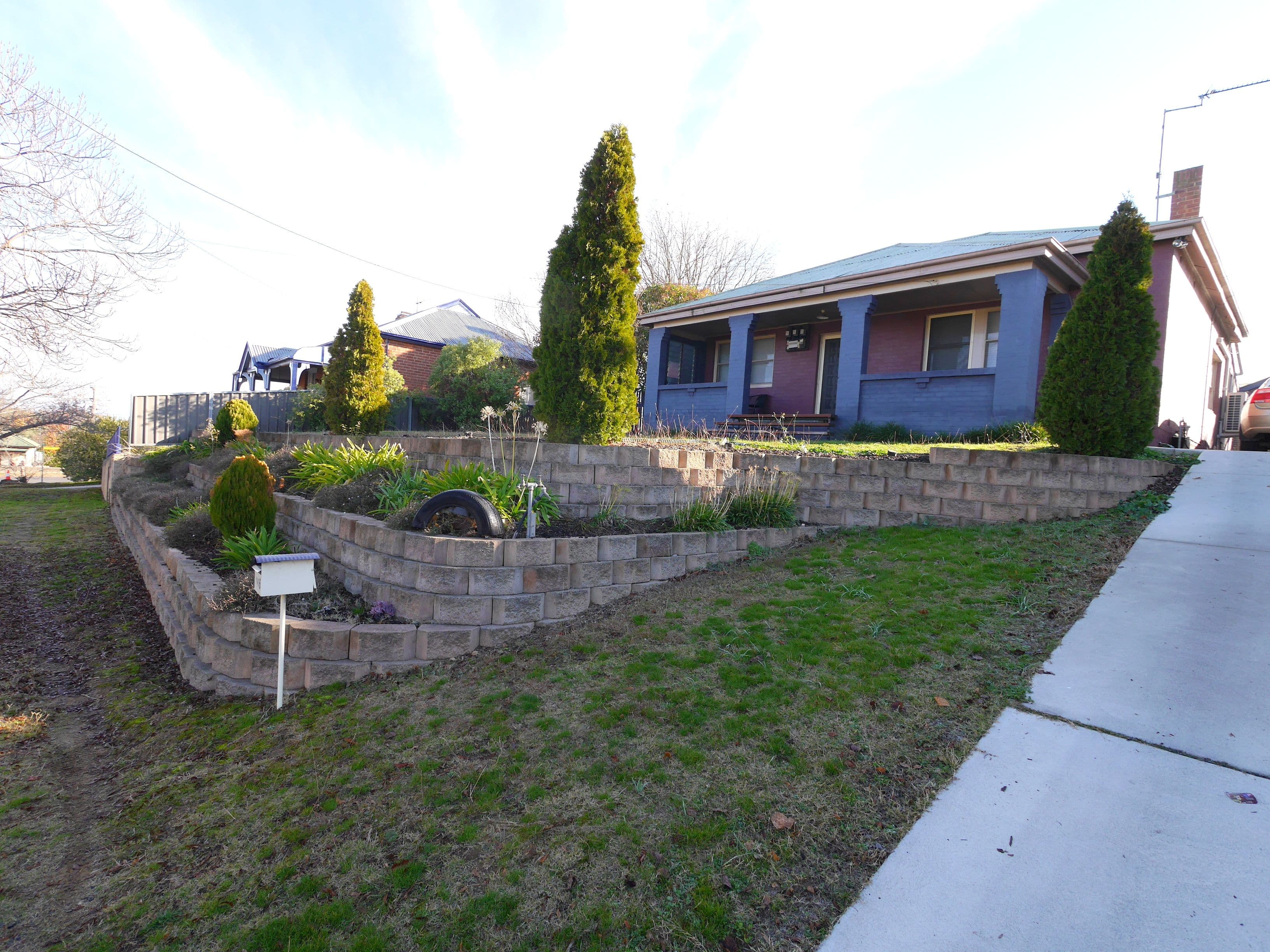 6 Daly Street, Cowra - Image 1