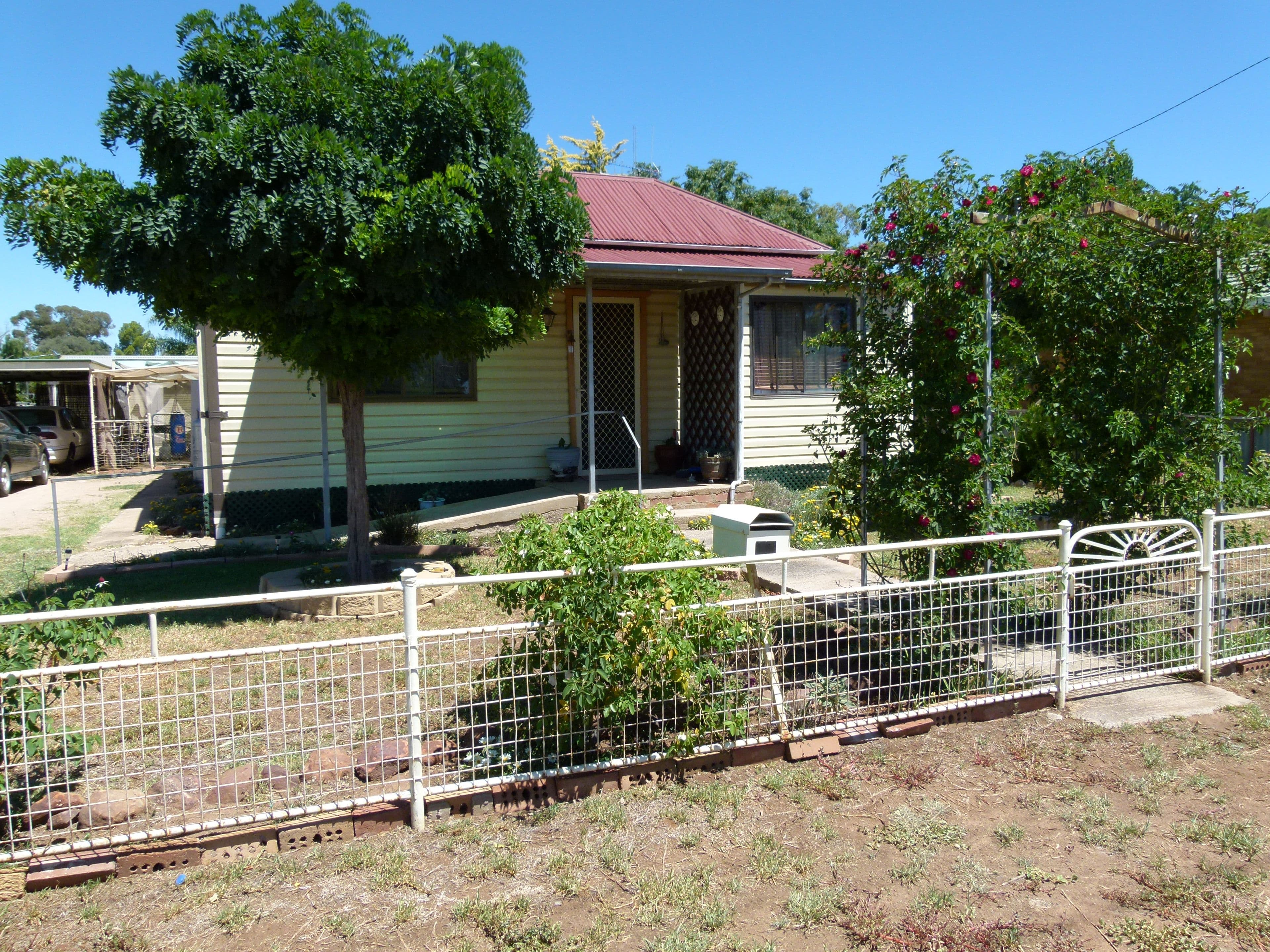 11 Quarry Road, Forbes - Image 1