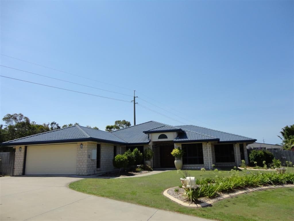 5 Glen Eagles Close, WONDUNNA QLD 4655, Wondunna - Image 1