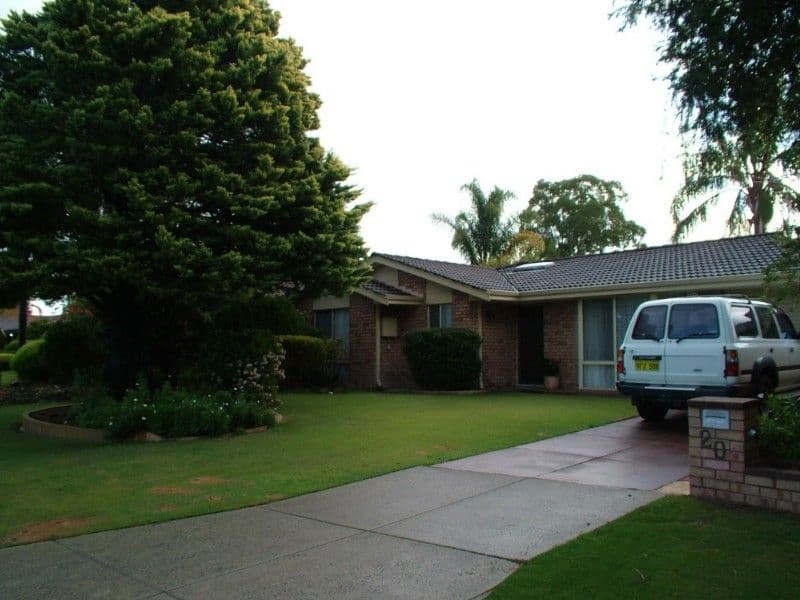 20 Kingsford Way, HUNTINGDALE WA 6110, Huntingdale - Image 1