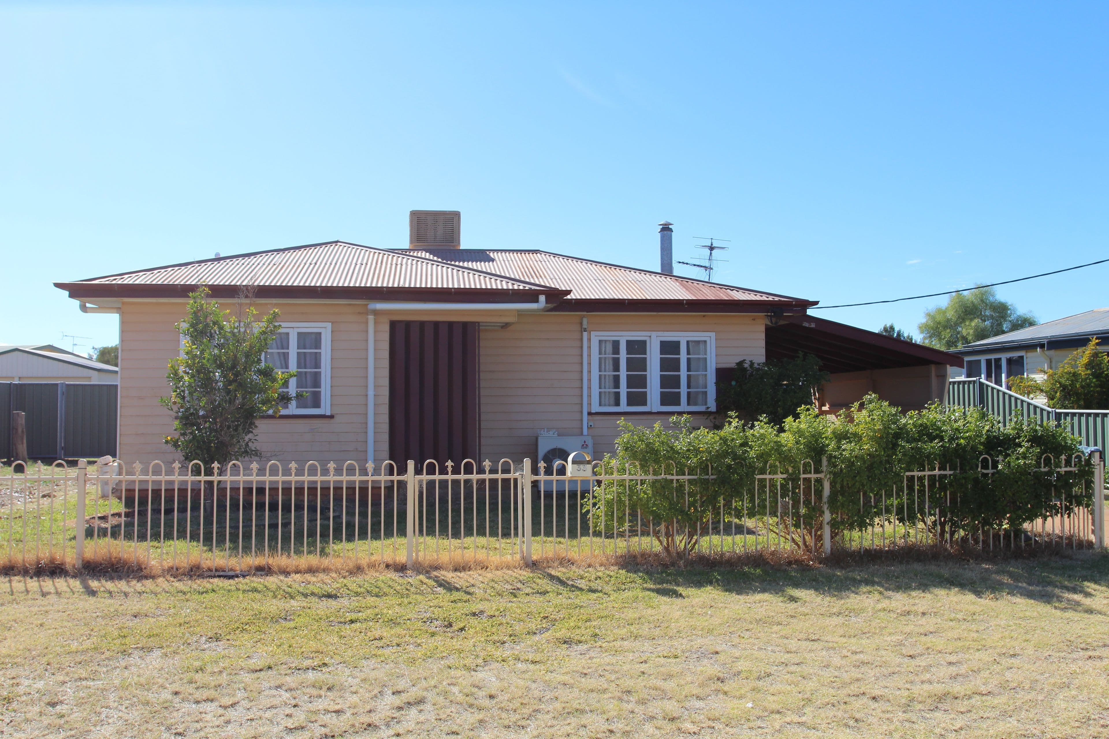 33 Walter Street, Charleville QLD 4470, Charleville - Image 1