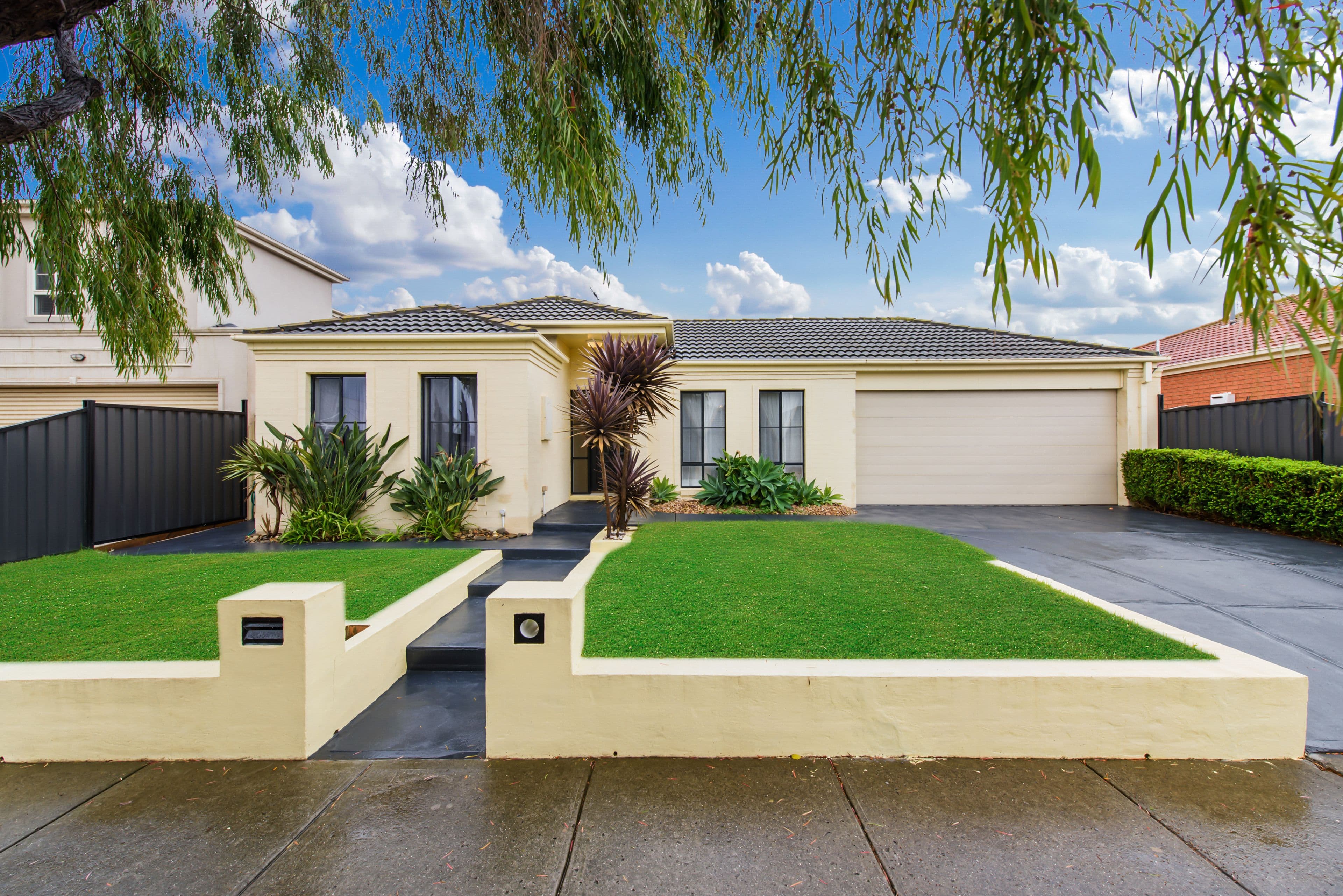 4 Oriana Way, Sydenham VIC 3037, Sydenham - Image 1