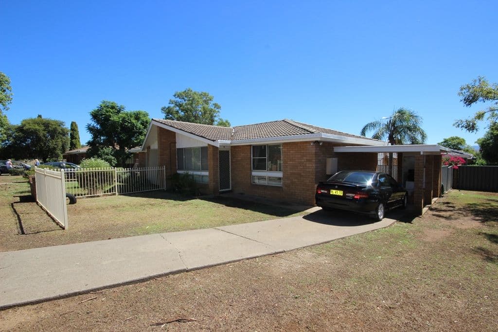 38 Links Avenue, TAMWORTH NSW 2340, South Tamworth - Image 1