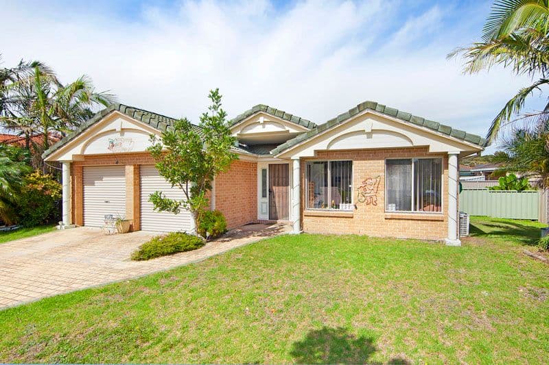 14 Castlereagh Crescent, BATEAU BAY NSW 2261, Bateau Bay - Image 1