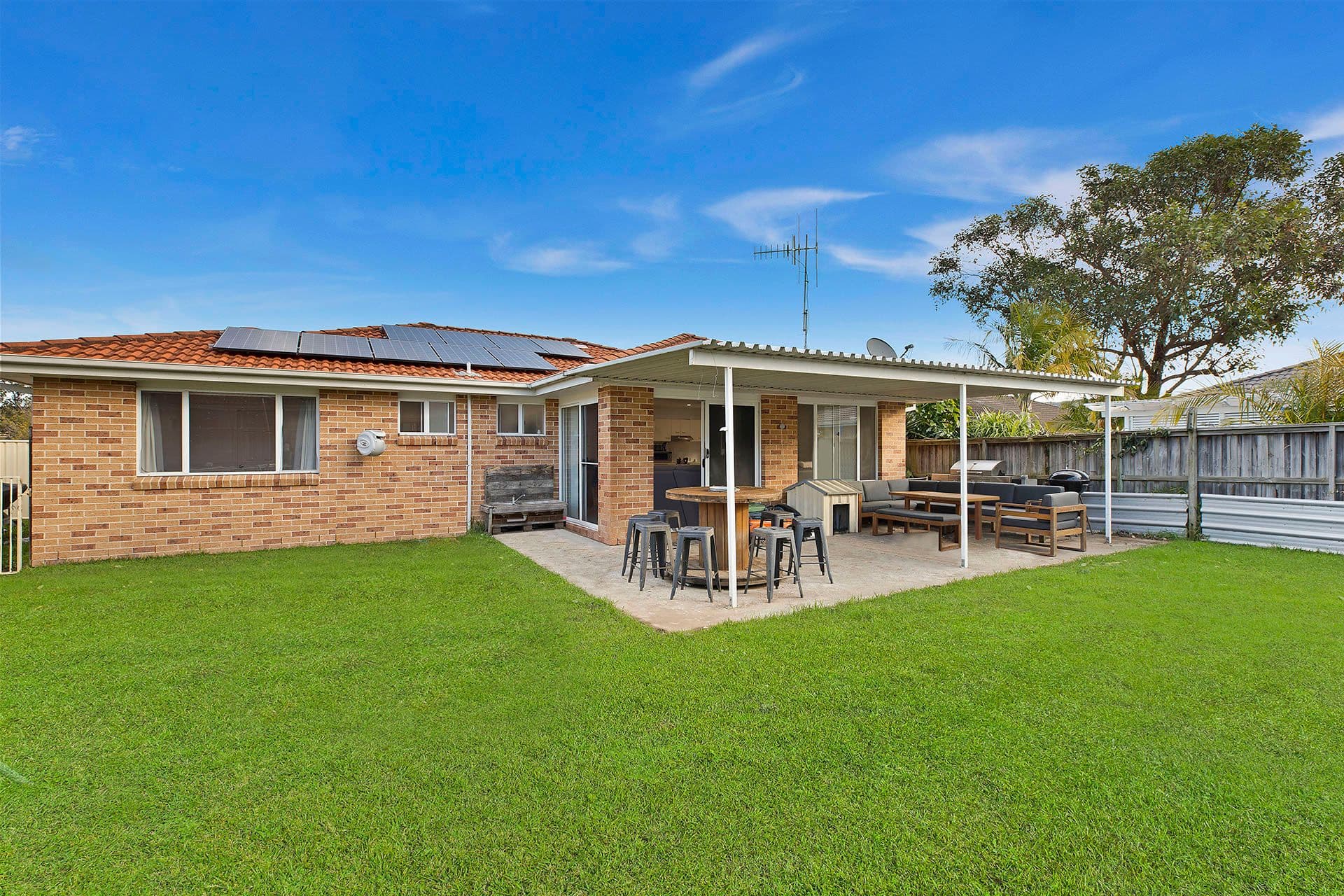 2 Harold Close, Bateau Bay NSW 2261, Bateau Bay - Image 1