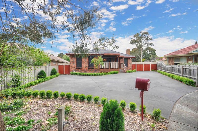 11 Robert Court, CROYDON VIC 3136, Croydon - Image 1