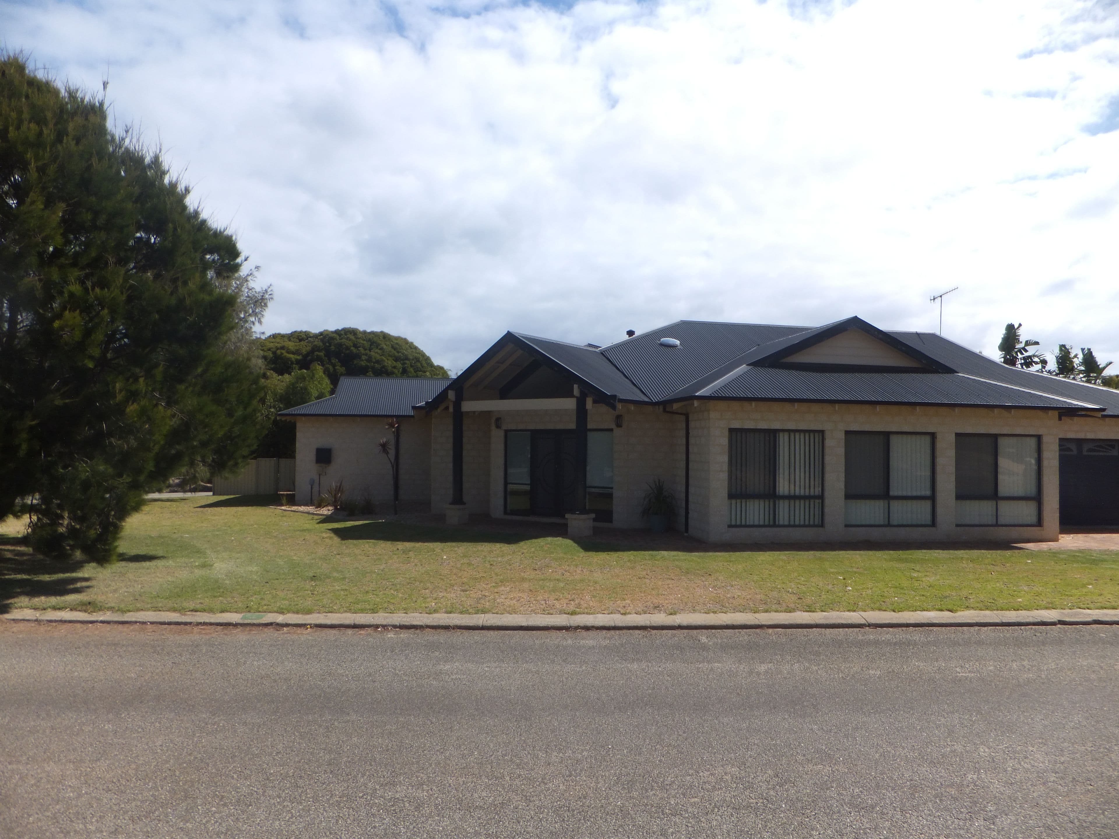 1 Leata Street, Hopetoun WA 6348, Hopetoun - Image 1