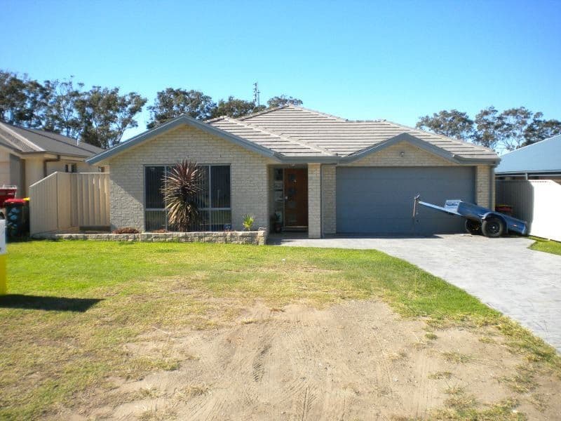 121 Rayleigh Drive, Worrigee - Image 1