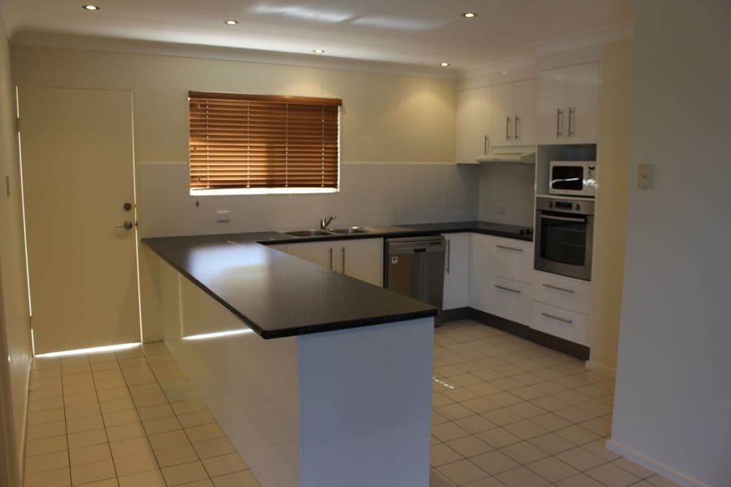 4 Pittsbay, Boyne Island QLD 4680, Boyne Island - Image 1