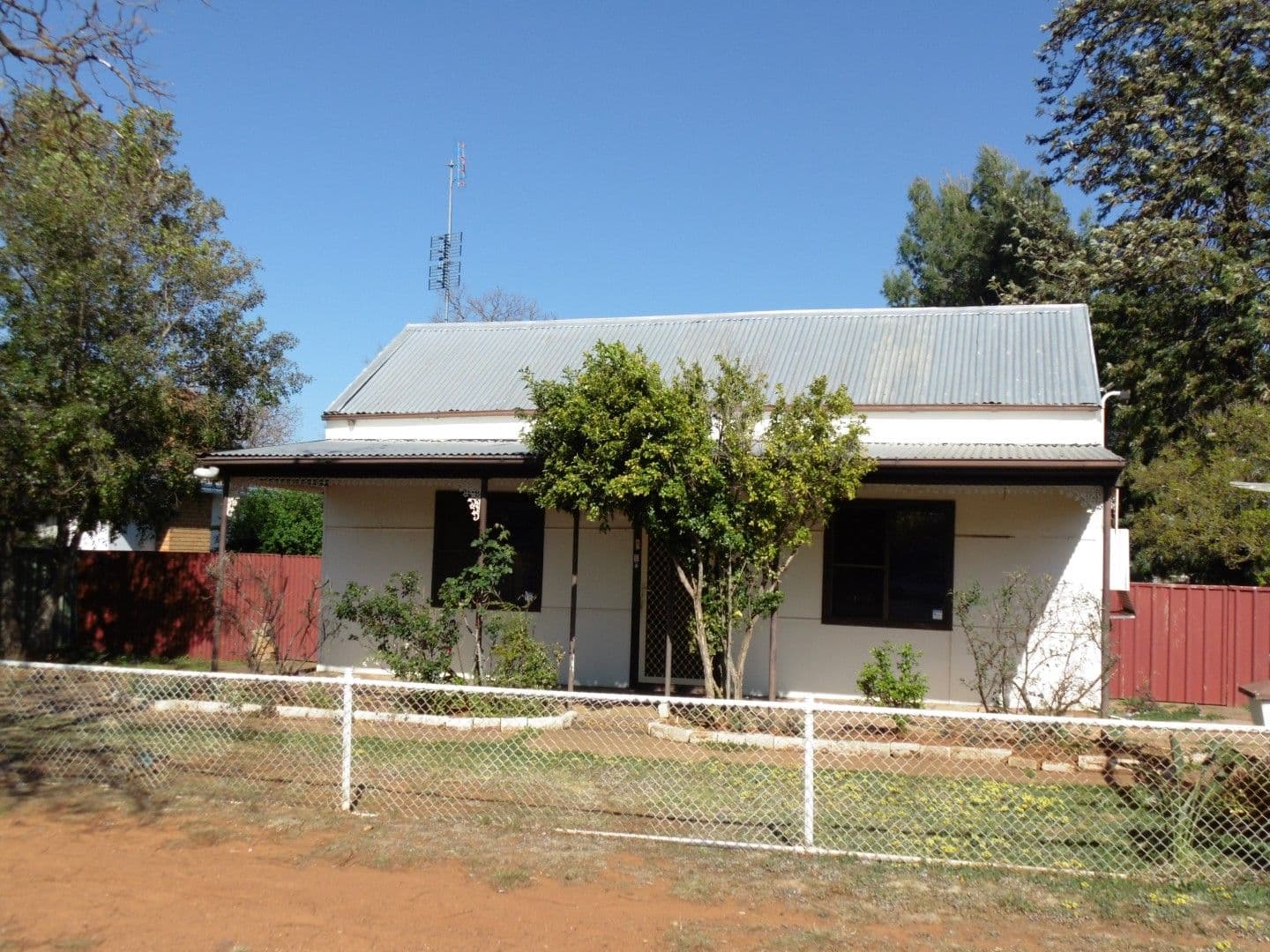 70 High Street, Parkes - Image 1