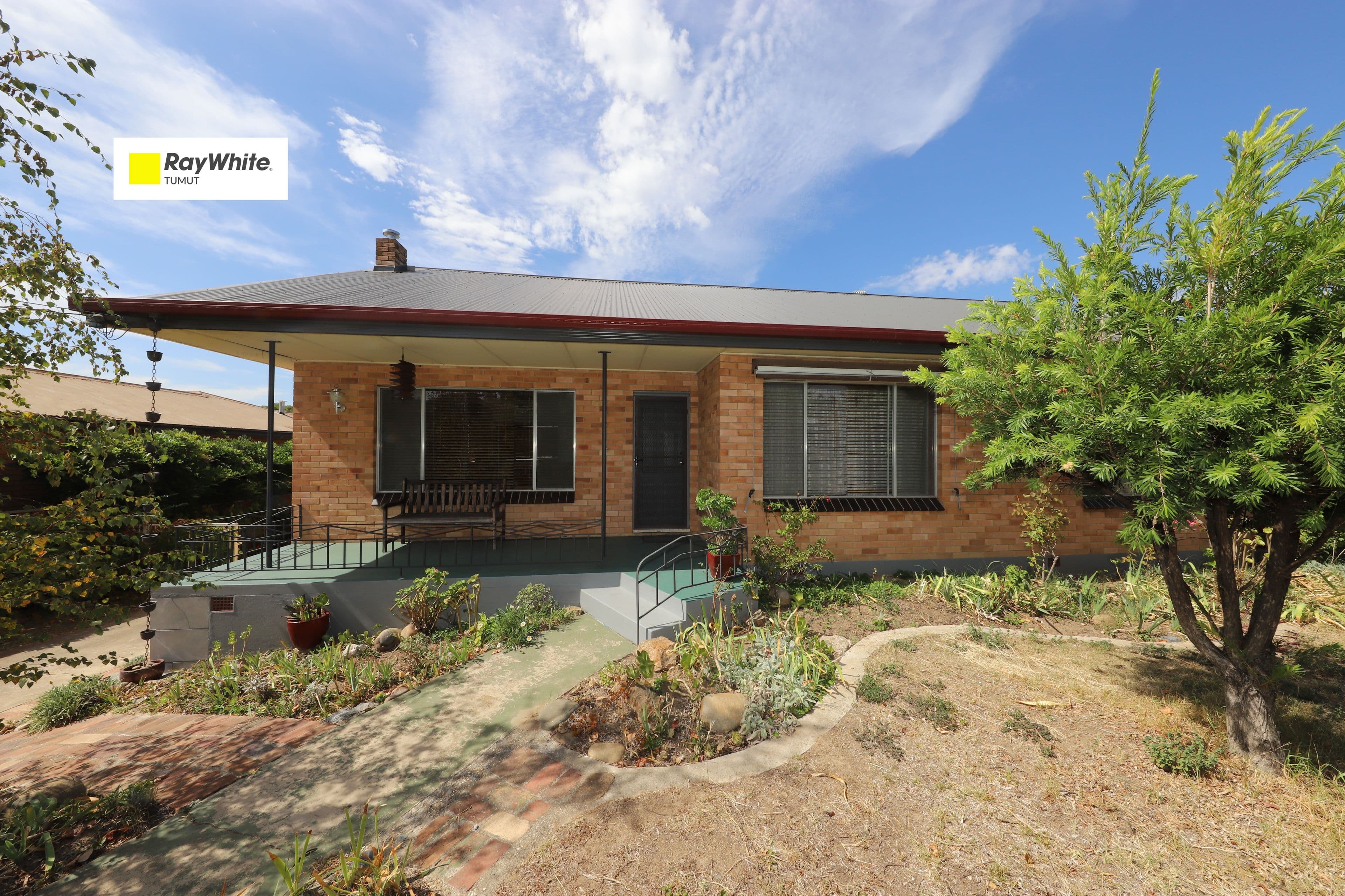 60 Simpson Street, Tumut NSW 2720, Tumut - Image 1