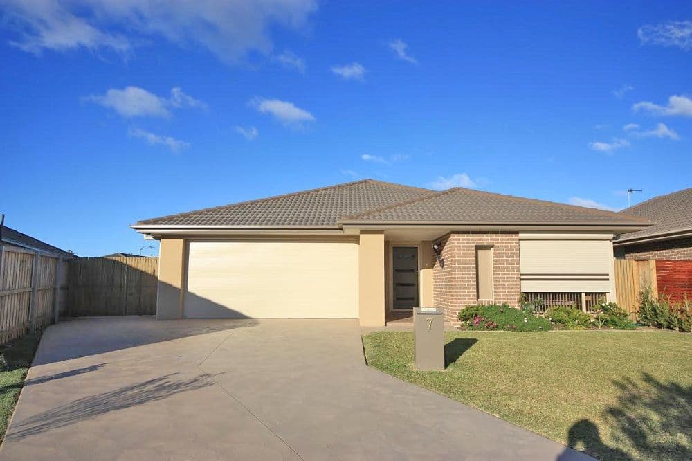 7 Orwell Street, SPRING FARM NSW 2570, Spring Farm - Image 1