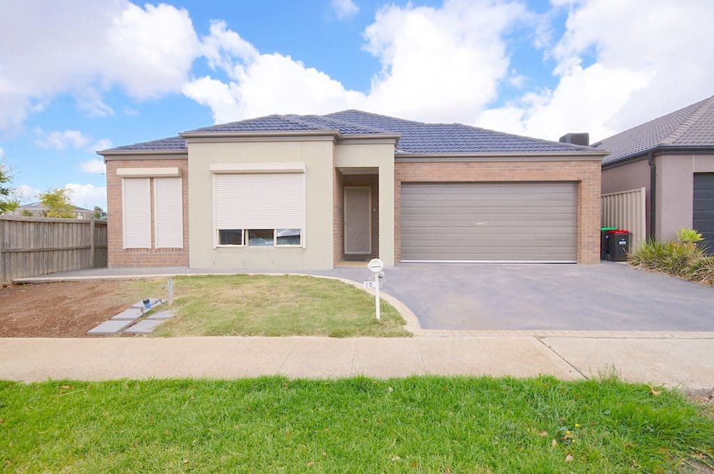 16 Barringo Way, Caroline Springs VIC 3023, Caroline Springs - Image 1