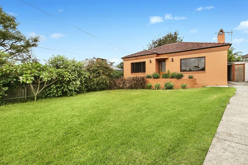 4 Delaigh Avenue, NORTH CURL CURL NSW 2099, North Curl Curl - Image 1