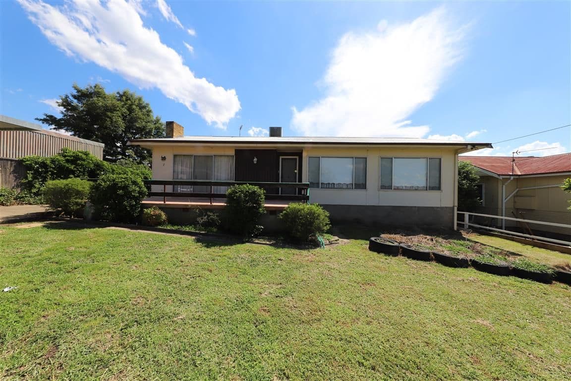 7 Charles Street, Tumut NSW 2720, Tumut - Image 1