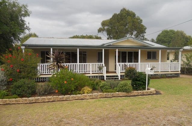 6 Fryar, Pittsworth QLD 4356, Pittsworth - Image 1