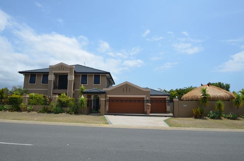 1 Parnham Court, ARUNDEL QLD 4214, Arundel - Image 1