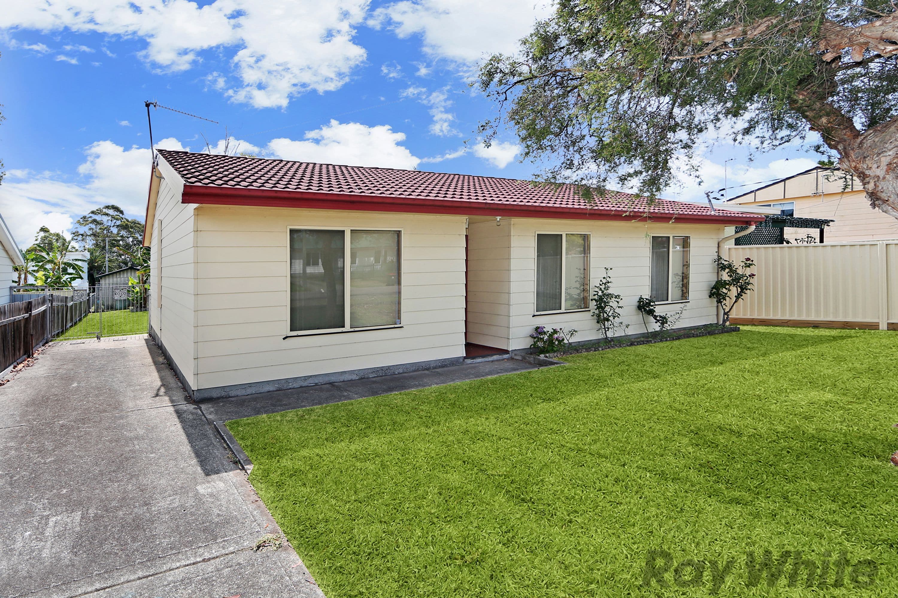 28 Barker Avenue, San Remo - Image 1