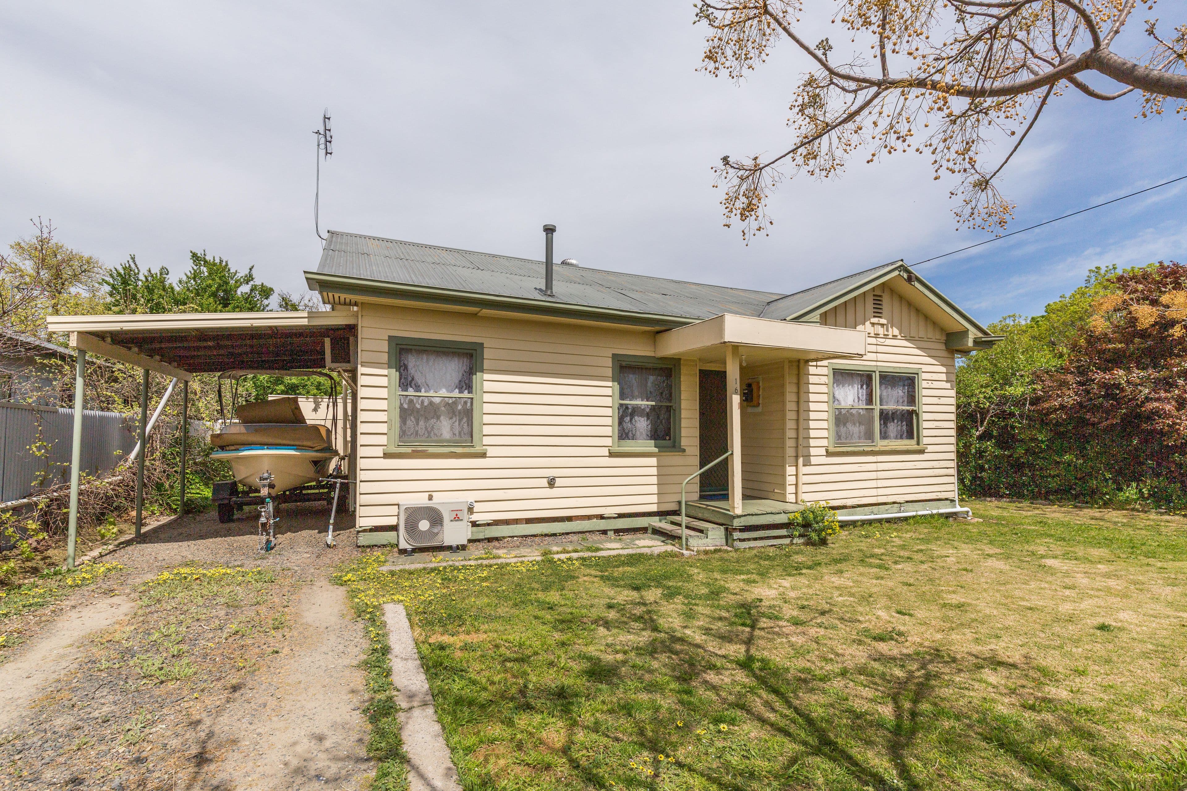 16 Harriett Street, Horsham VIC 3400, Horsham - Image 1