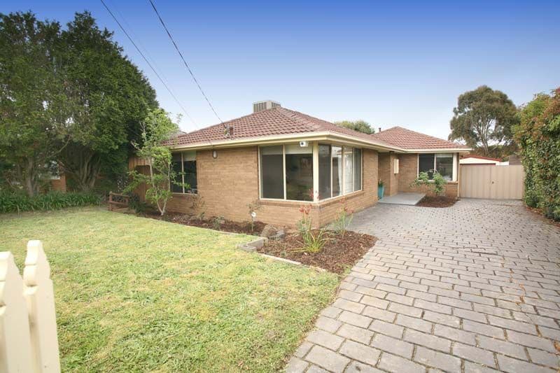 135 Windella Crescent, GLEN WAVERLEY VIC 3150, Glen Waverley - Image 1