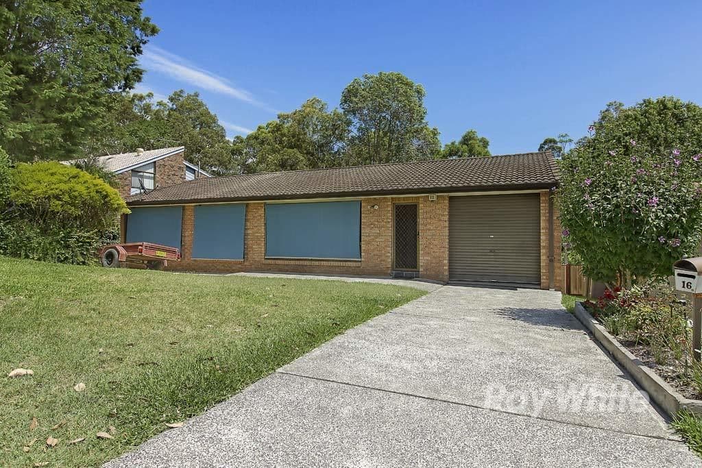 16 Wyera Crescent, Carey Bay - Image 1