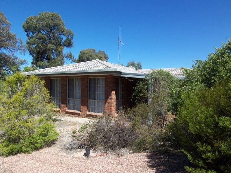 1 Kinrap Street, KANGAROO FLAT VIC 3555, Kangaroo Flat - Image 1