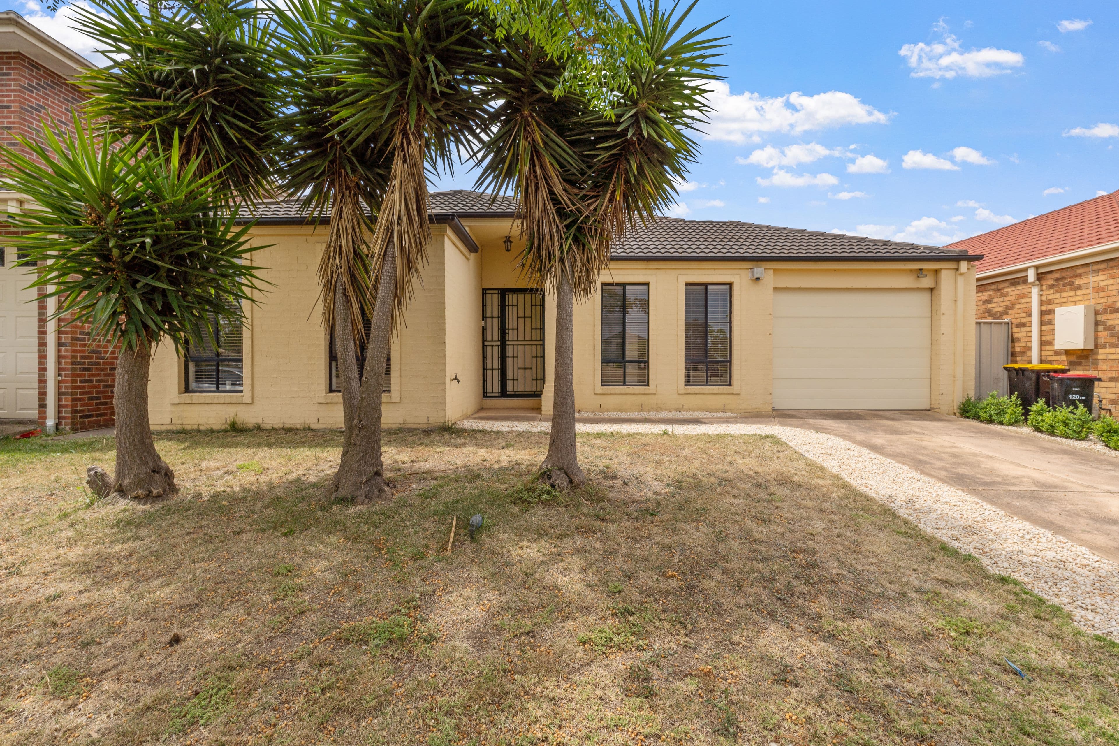15 Cobblestone Green, Caroline Springs VIC 3023, Caroline Springs - Image 1