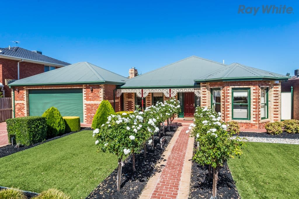 6 Blaxland Place, Taylors Lakes VIC 3038, Taylors Lakes - Image 1