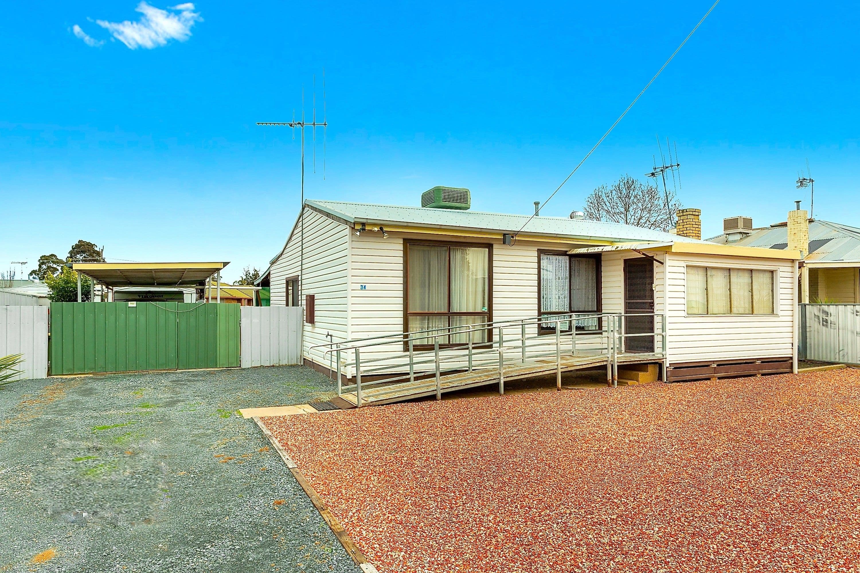 34 Hopetoun Street, Rochester VIC 3561, Rochester - Image 1