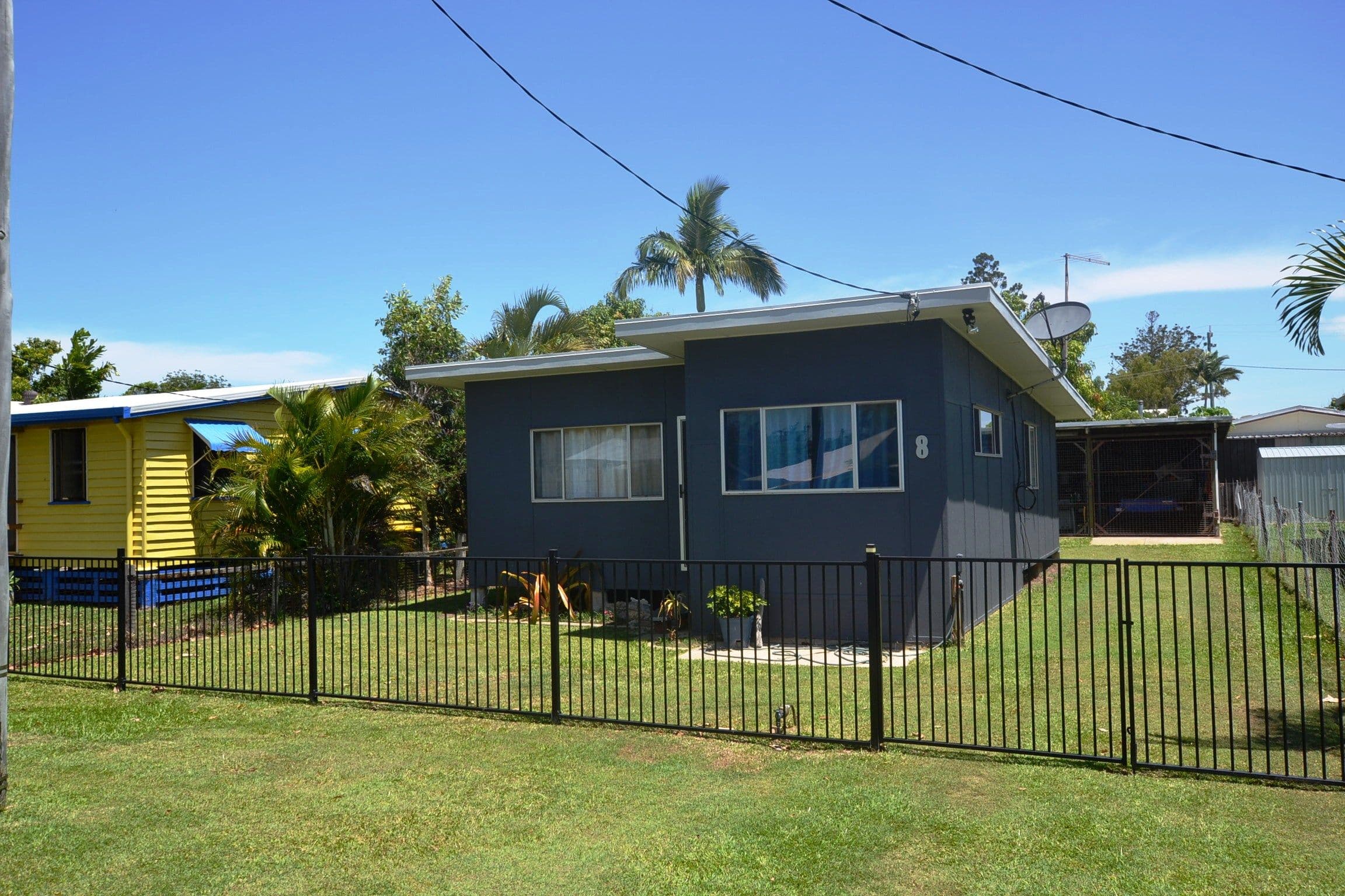 8 Meadow Street, Keppel Sands QLD 4702, Keppel Sands - Image 1
