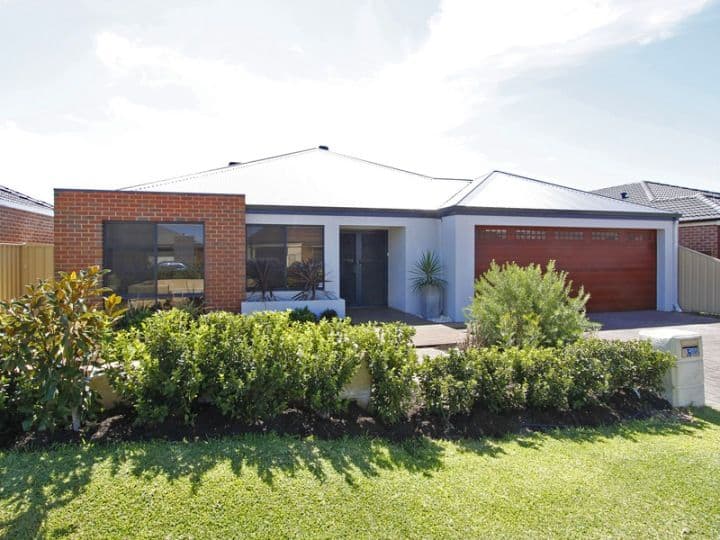 9 Oscar Williams Drive, STREAKY BAY, SA, 5680, Streaky Bay - Image 1