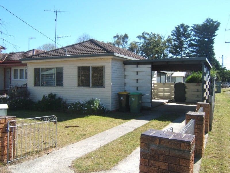 4/4 Pilot Street, Urangan, QLD, 4655, Urangan - Image 1