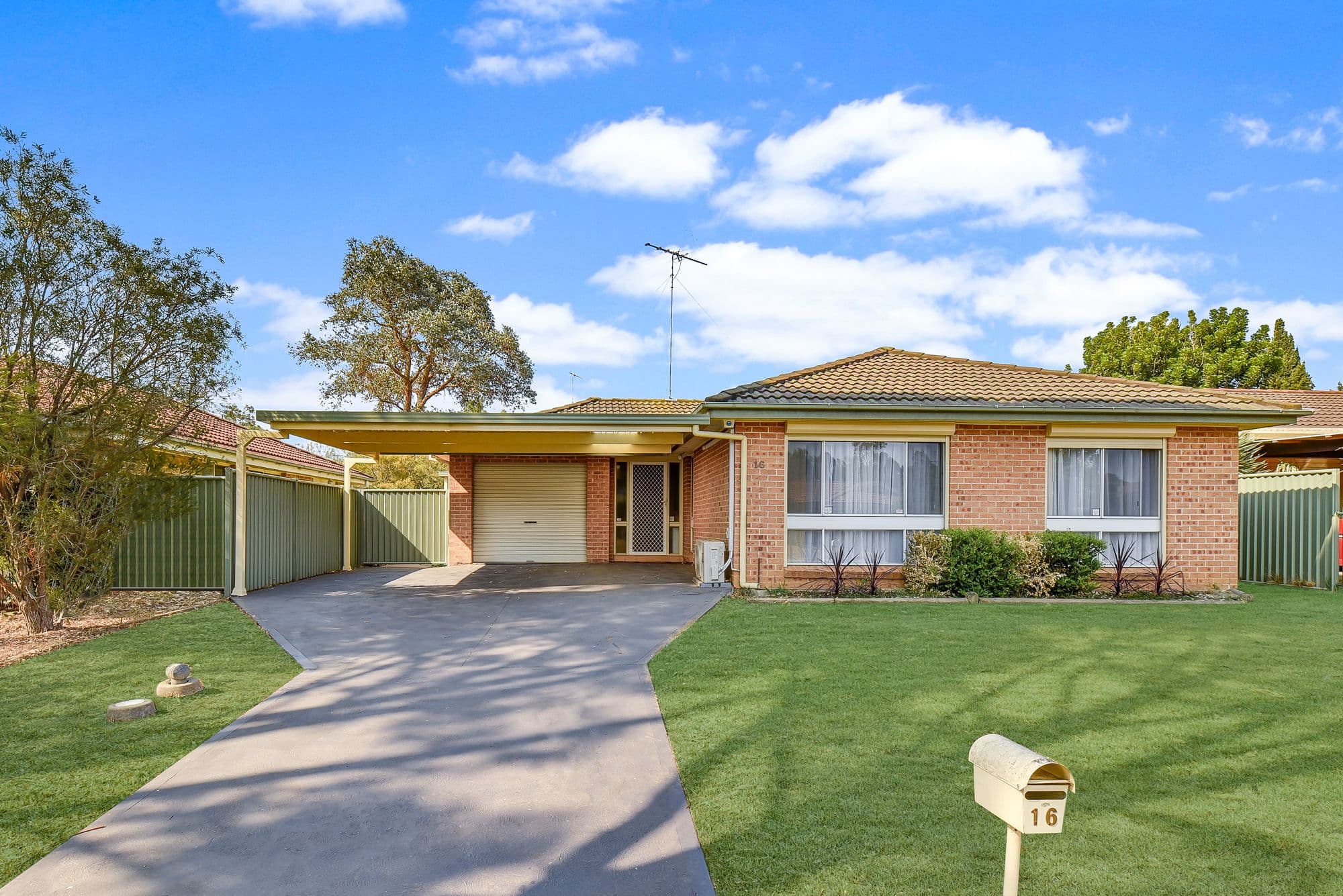 16 Hodges Place, Currans Hill - Image 1