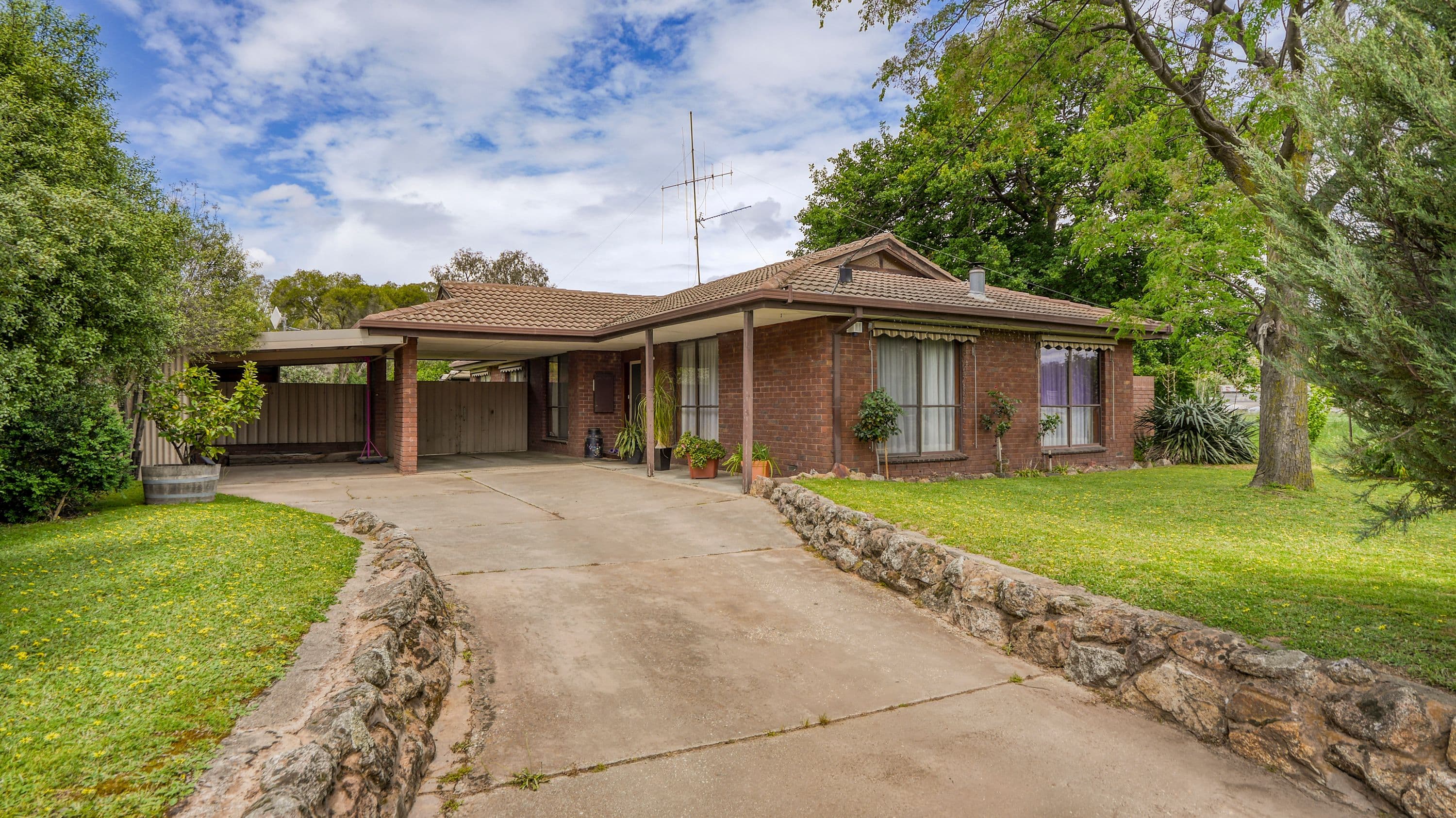 8 Longwood Road, Avenel VIC 3664, Avenel - Image 1