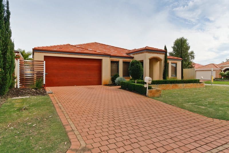 8 Ripley Circle, CANNING VALE WA 6155, Canning Vale - Image 1