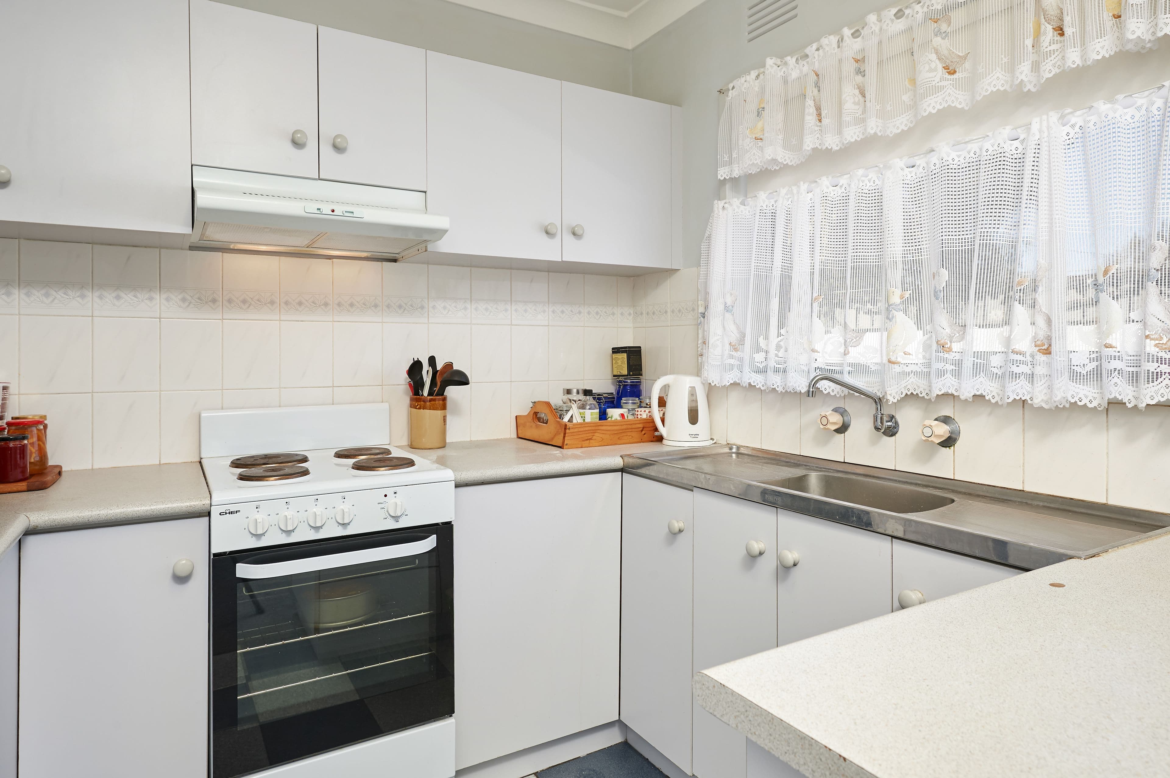 10 Higgins Avenue, Wagga Wagga NSW 2650, Wagga Wagga - Image 1