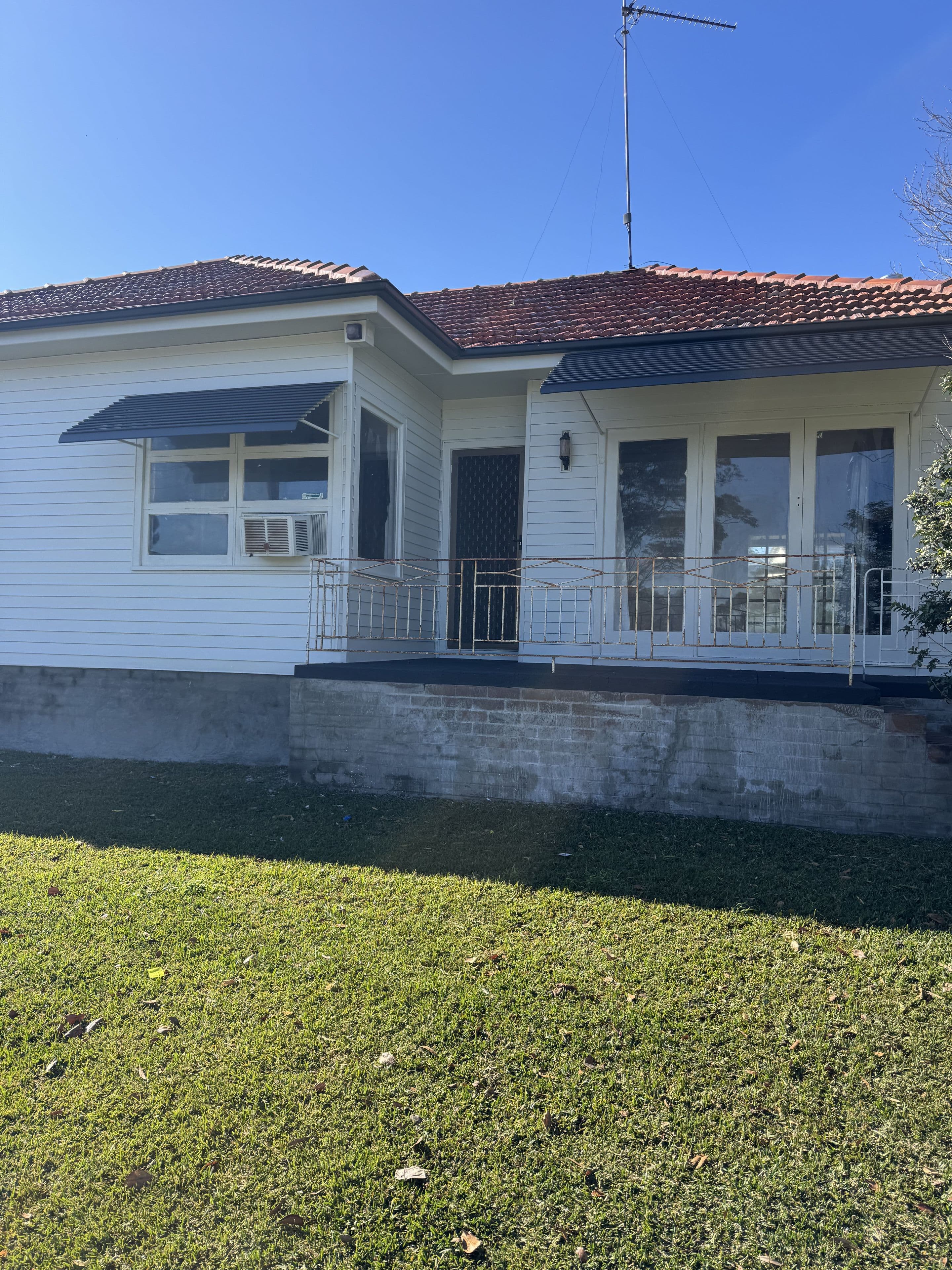 10 Hoddle Avenue, Campbelltown NSW 2560, Campbelltown - Image 1